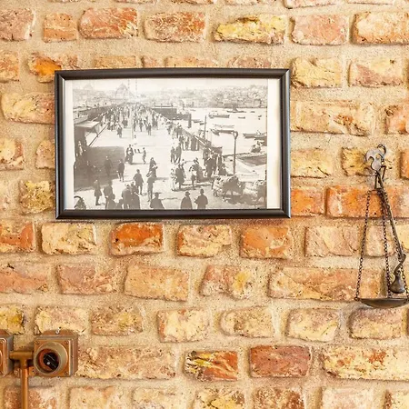 Historic House Surrounded By Popular Landmarks Of Golden Horn In Balat Апартаменты